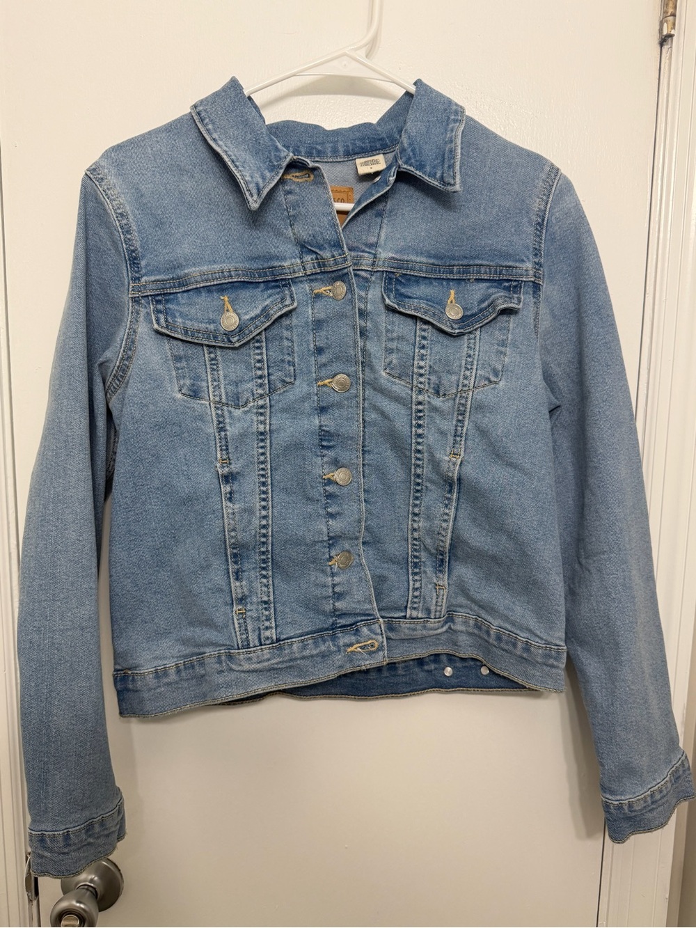 Light Wash Women's Denim Jacket - Casual Jean Jacket